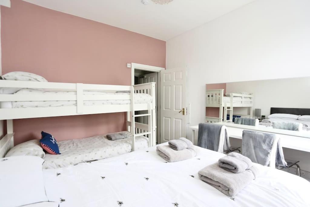 The Hot Tub Townhouse By Holiday Heim Lytham St Annes Zewnętrze zdjęcie