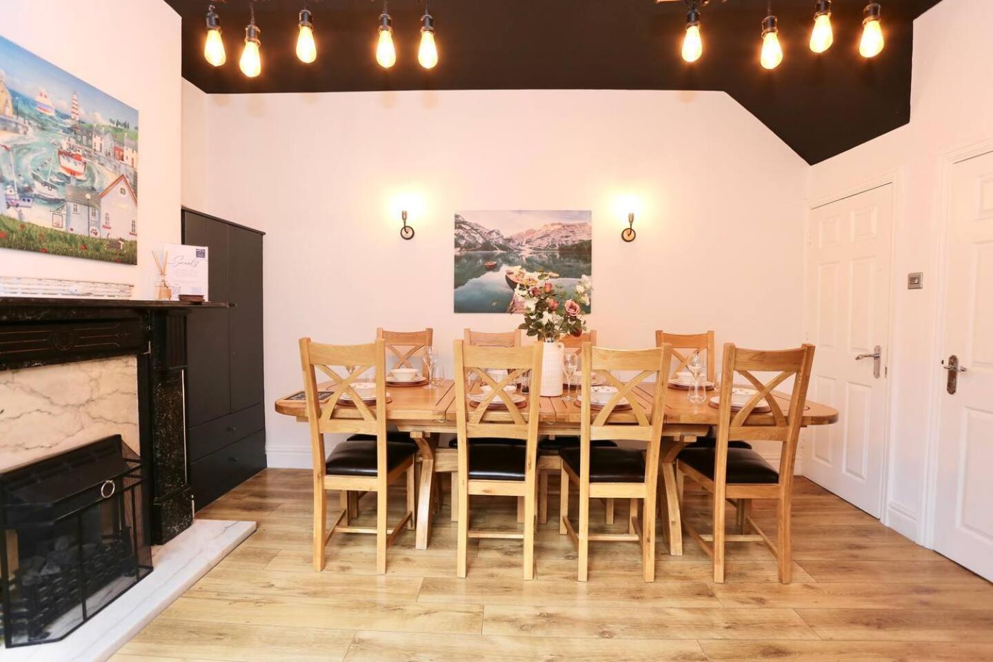 The Hot Tub Townhouse By Holiday Heim Lytham St Annes Zewnętrze zdjęcie