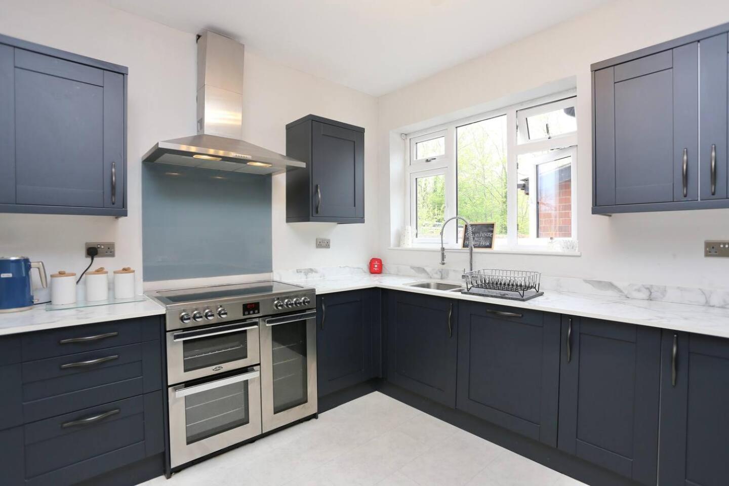 The Hot Tub Townhouse By Holiday Heim Lytham St Annes Zewnętrze zdjęcie